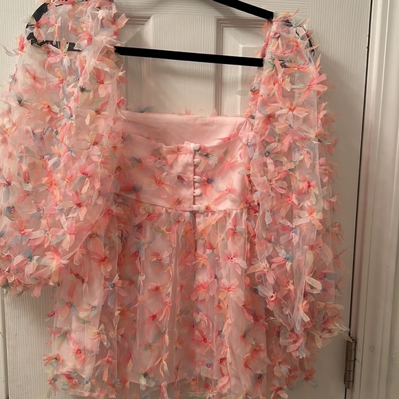 Storia Medium Flower Appliqué Shirt - Picture 2 of 3